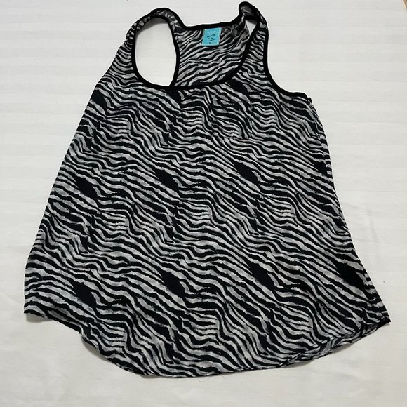 H.I.P Happening in the Present Zebra Print Top Size M - Picture 2 of 6
